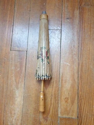 Petite ombrelle chinoise en papier et bois peinte à la main oiseaux et fleurs - Photo 1/4