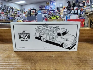 1995 First Gear 1957 Star Enterprise International R-190 Fire Truck 1:34 Scale - Picture 1 of 8