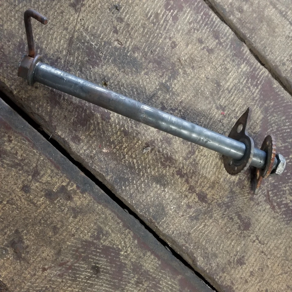 1991 90-99 SUZUKI DR350SE DR350 eixo traseiro roda parafuso eixo espaçador porca ajustador - Imagem 1 de 4