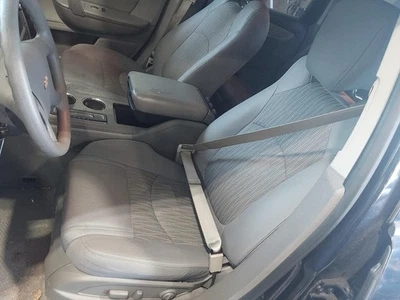 Used Front Left Seat Front fits: 2016 Chevrolet Traverse bucket air bag L. cloth - Image 1 of 4