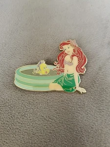 Disney Fantasy Pin: PALS Arielle & Flunder - Bild 1 von 2