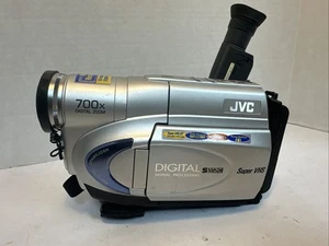 JVC Camcorder GR-SXM260U VHS VHS-C Digital Video Camera 700x Zoom Untested - Picture 1 of 8