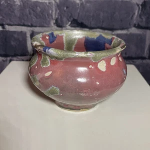 Studiokeramik flache kleine Schüssel Sue (Sylvia) Wells Myrtle Pottery, Beverley. - Bild 1 von 9