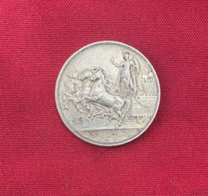 Moneta Regno d’Italia 1 Lira 1915 Argento .835 Vittorio Emanuele III Collezione - Picture 1 of 6
