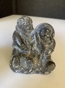 A Wolf Original Sculptures Canada Eskimo Boy&Girl Couple Holding Hands. E9 - Picture 1 of 7