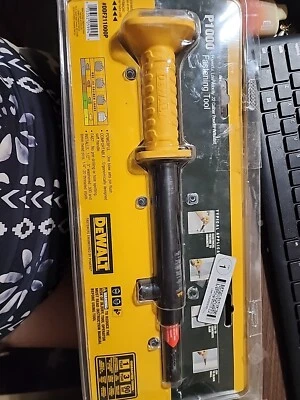 DeWalt P1000 Concrete Fastening Tool .22 Used but in excellent condition #HW29 - Image 1 of 2