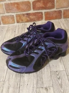 NIKE SHOX NAVINA WOMENS SZ 8 IRIDESCENT PURPLE/BLACK - Picture 1 of 9