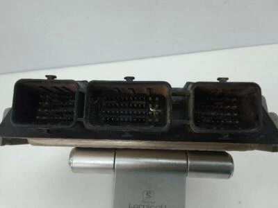 8200389519 centralina per RENAULT TRAFIC II FURGON (04.2001- ) 2001 1013636 - Immagine 1 di 4