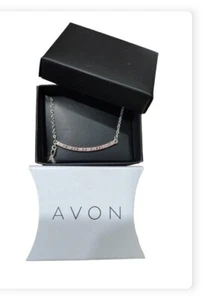 AVON "COLLANA NASTRO SPERANZA ROSA" CANCRO AL SENO NUOVA - Foto 1 di 15