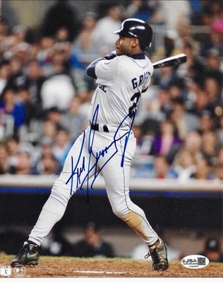 SEATTLE MARINERS KEN GRIFFEY JR SIGNED 8x10 JSA COA AUTHENTIC VINTAGE AUTO PHOTO - Image 1 of 2