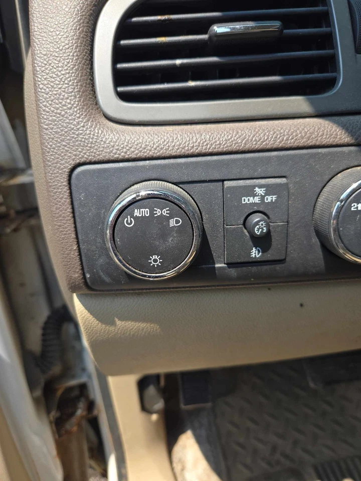 Interruptor de faros (dash Mtd) GMC SIERRA 1500 07 08 09 10 11 12 13 Foto 1 de 1