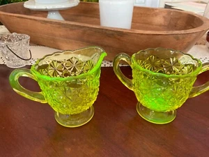 Vintage Vaseline daisy& buttons open sugar and creamer by Degenhart glass Yellow - Picture 1 of 6