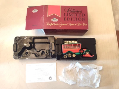 Matchbox Models of Yesteryear YYM36793 Scania-Vabis Post Bus North Pole NIB COA - Image 1 of 2