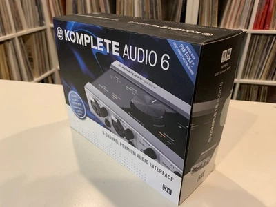 Native Instruments KOMPLETE AUDIO 6 Recording Interface w/box - Image 1 of 4
