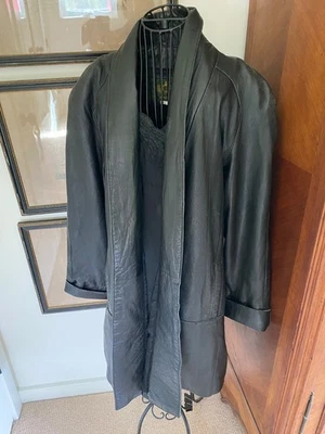 VTG Black Leather Size L Coat Big Shoulder Collar Belt Lined Trench 80s Oversize - Image 1 of 4