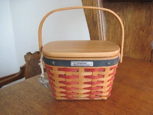 Vintage Small Longaberger 2001 Inaugural Basket With Lid Protector Liner & Tag - Picture 1 of 11