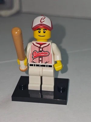 Minifigura de jugador de béisbol LEGO genuina con bate serie 3 8803 Foto 1 de 4