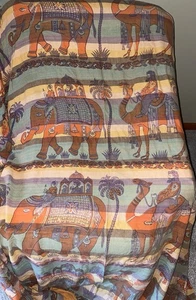 Vintage BOHO India Mussola Materiale Copertura Coperta Lgt Peso Elefante Asiatico - Foto 1 di 9