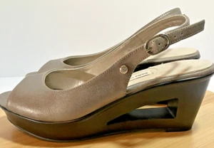 DANA BUCHMAN Womens Silver Pewter Slingback Peep Toe Cut Out Heels SZ 7.5 M - Picture 1 of 10