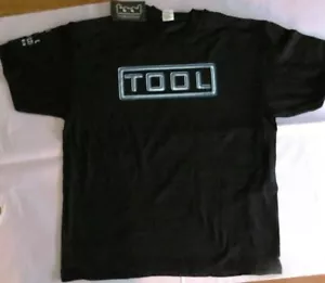 Tool Adam- Large-Licensed T-Shirt-Brand New - Imagen 1 de 2