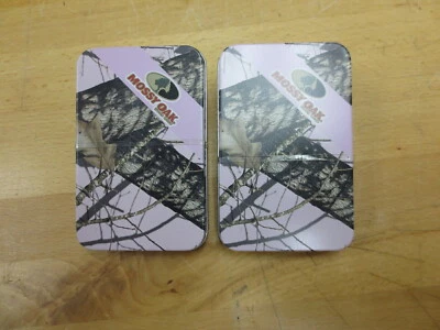 Paquete de 2 latas de tarjetas de regalo camufladas de roble musgo lila (púrpura) (tamaño estándar) Foto 1 de 3