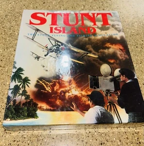 Stunt Island (the Stunt Flying & Filming Simulation)-PC/IBM-3.5” Disc-Disney-NEW - Picture 1 of 9