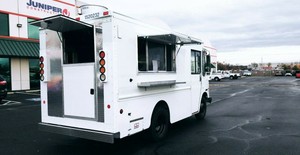 FOOD TRUCK BUILD BY ROLLING KITCHENS CUSTOM FOOR TRUCKS