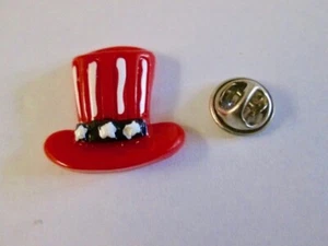 SOMBRERO LAPEL PIN SOMBRERO TOP ROJO, POLÍTICO, VOTANTE, MILITAR, VETERANO, ELECCIÓN, MÉDICO - Imagen 1 de 1