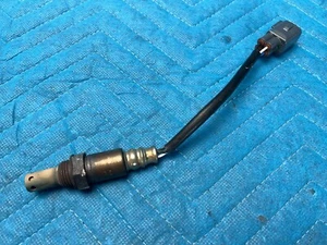 Lexus LX470 Toyota Land Cruiser Front Passenger's O2 Oxygen Sensor 2005-2007 OEM - Picture 1 of 5