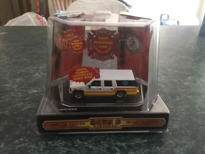 Code 3 East Windsor GMC RESCUE SQUAD U-142 12415 1/64 new in box  - Image 1 of 4