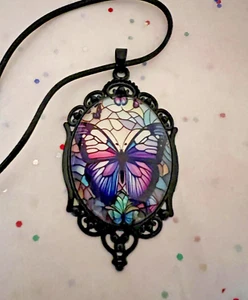 Beautiful Purple Pink Butterfly Steampunk Cabochon Glass Oval Pendant Necklace - Picture 1 of 10