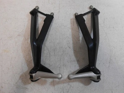 09 10 11 Ducati 1198 Juego de estriberas de pasajero par de pernos izquierda derecha OEM Foto 1 de 3