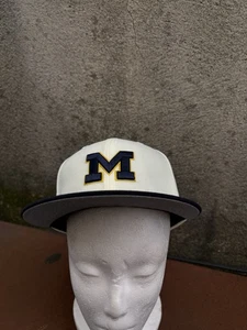 New Era Michigan Wolverines Crome Navy 59FIFTY Fitted Size 7 - Picture 1 of 5