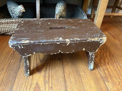 Antique Wooden Cricket Bench / Foot Stool with Scalloped Aprons - Brown Paint - Image 1 of 4