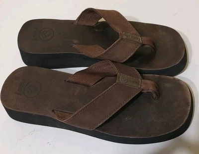 REEF -WOMEN'S SIZE 9 - BROWN THONG PLATFORM SANDALS EUC A4 - Image 1 of 4