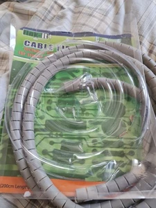 2 Meter grau Kabel ordentlich - Bild 1 von 2