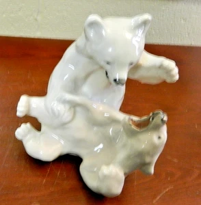 Royal Copenhagen Denmark Porzellan Figur #1107 Eisbären im Spiel - Bild 1 von 6