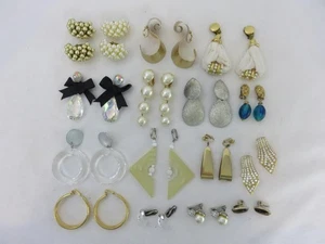 Lote de 16 pares de pendientes Kenneth Jay Lane Monet ojo de tigre Yamada cristal perla lucite - Imagen 1 de 12