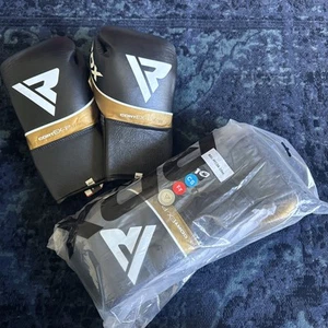 RDX CortEX-F 10oz Laced Boxing Gloves - Picture 1 of 3