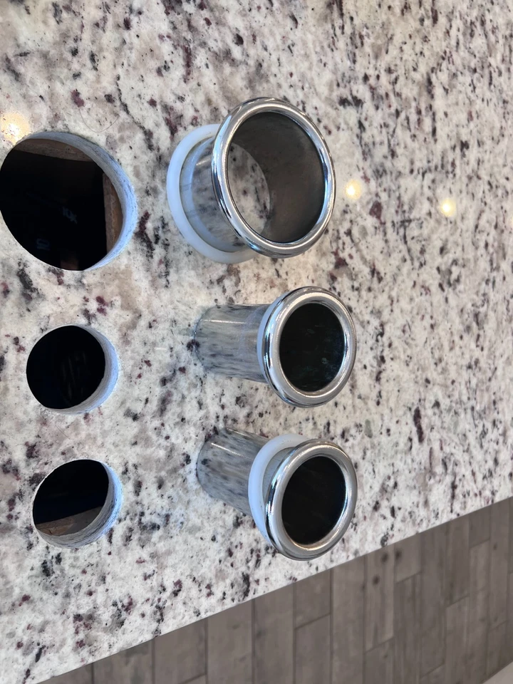 Inserciones cromadas para electrodomésticos de encimera de peluquería de 2" de diámetro ideales para plancha Foto 1 de 1