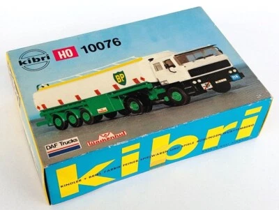 KIBRI 1:87 #10076 - DAF 2800 Truck+trailer BP gasoline -KIT - Immagine 1 di 2