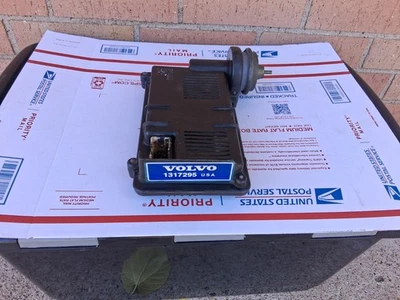 Unidad de control de encendido Volvo 240 Chrysler Computadora Ecu - 1317295  Foto 1 de 4