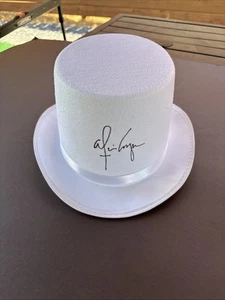 Alice Cooper Autographed Signed Replica White Top Hat - Beckett Witnessed - Picture 1 of 7