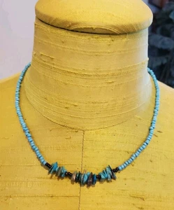COLLAR VINTAGE BOHO TRENDY 17" PIEDRA TURQUESA ASTILLADA Y CUENTAS DE VIDRIO - Imagen 1 de 4