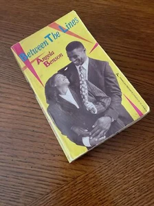 BK32. Between the Lines by Angela Benson (1996, Mass Market) - Picture 1 of 5