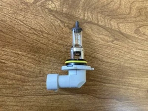 PACK OF 2 - Phillips 9006 Halogen Bulb, Bulk Packaging - Picture 1 of 2