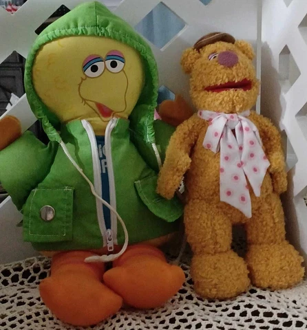 PAIR OF JIM HENSON'S MUPPETS - FOZZIE & VINTAGE BIG BIRD BOTH IN VGC Cover