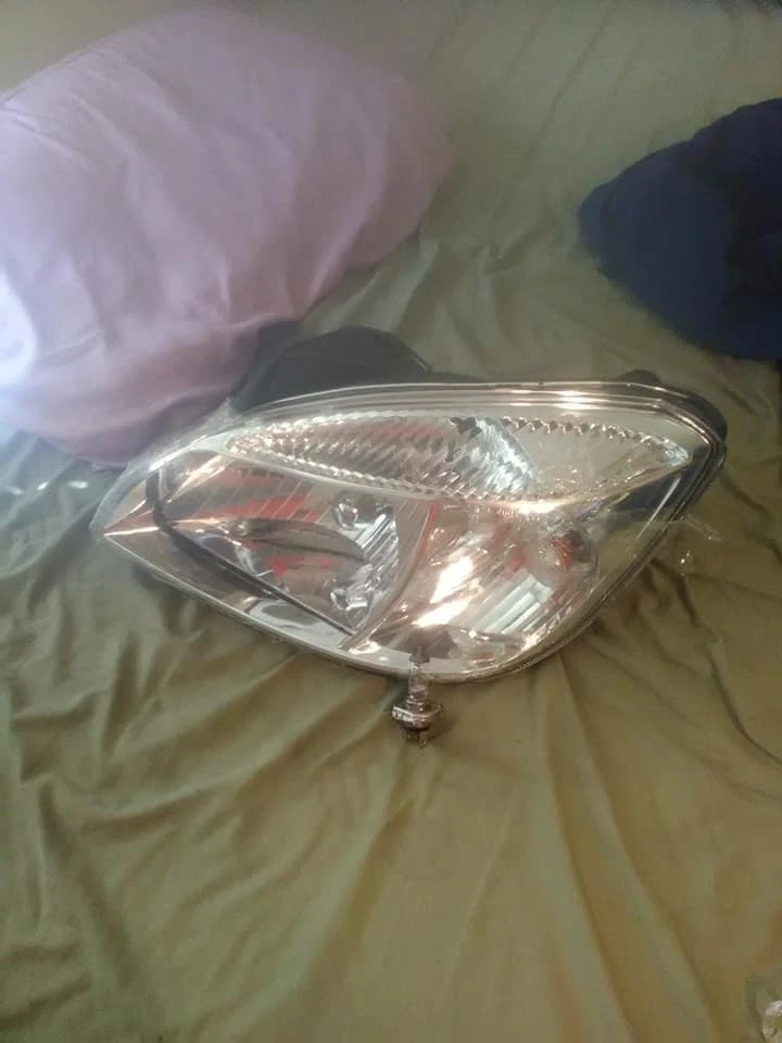 09 Kia Rio head lamp TYC Brand New - Image 1 of 3