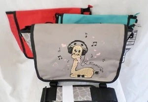 Messenger Crossbody Bag Music Giraffe School work sports Casual - Picture 1 of 9