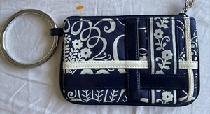 Pulsera Vera Bradley Azul Y Blanco Floral Con Anillo de Metal Correa de Muñeca - Imagen 1 de 5